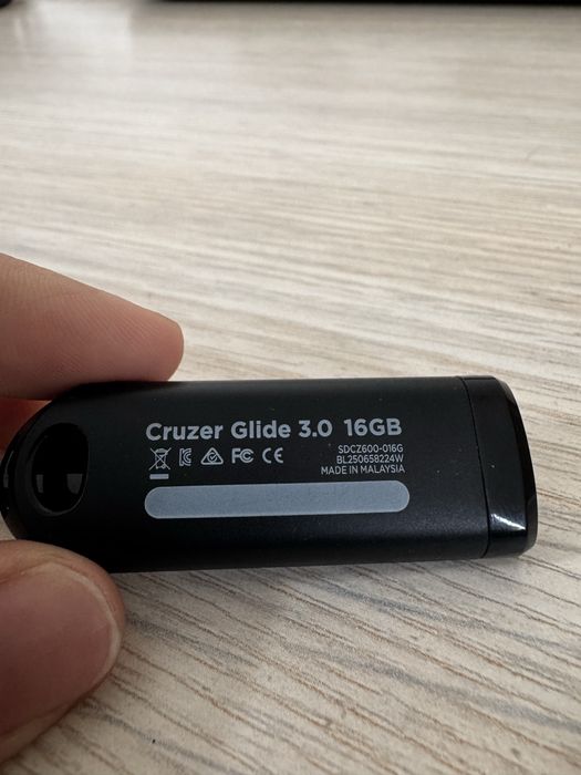 Флешка Sandisk 16GB