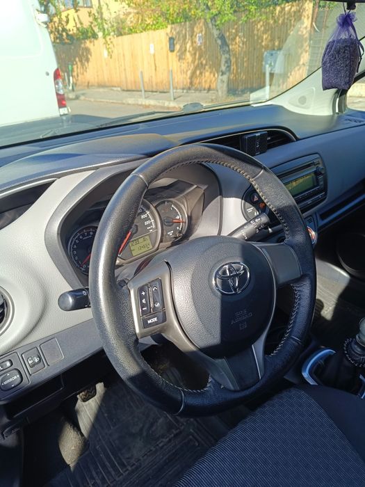 TOYOTA Yaris 2016 — imagine 4
