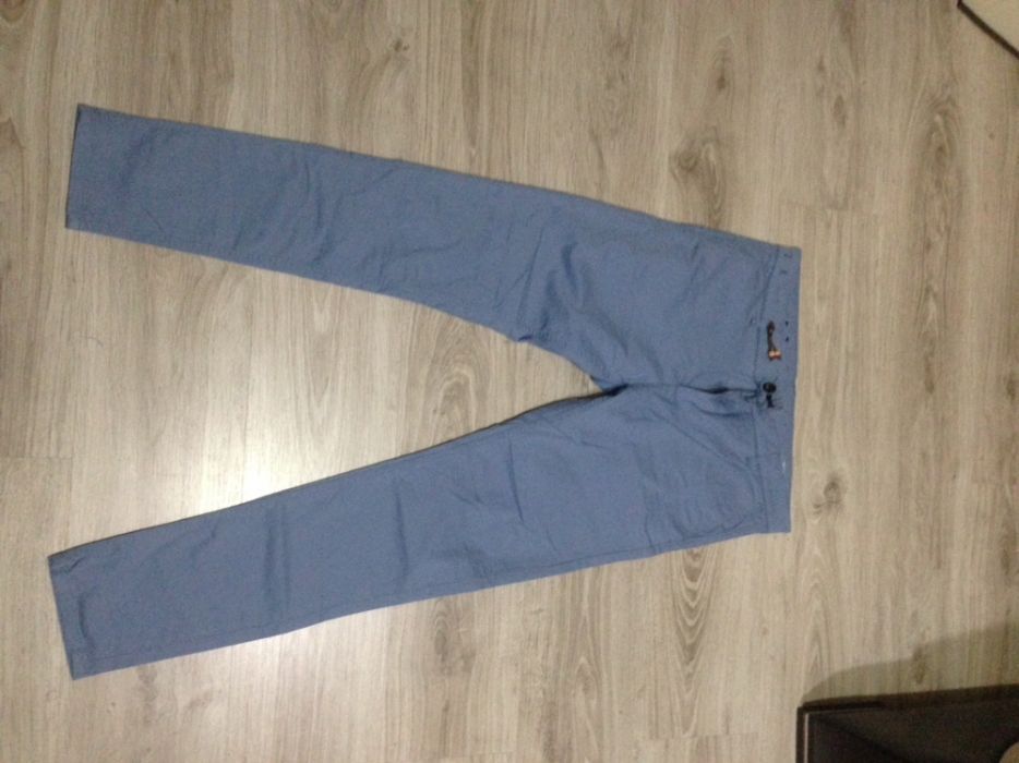 Blugi zara man marimea 42 Eur