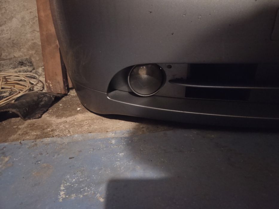 BMW E60 предна броня и волан без айрбег