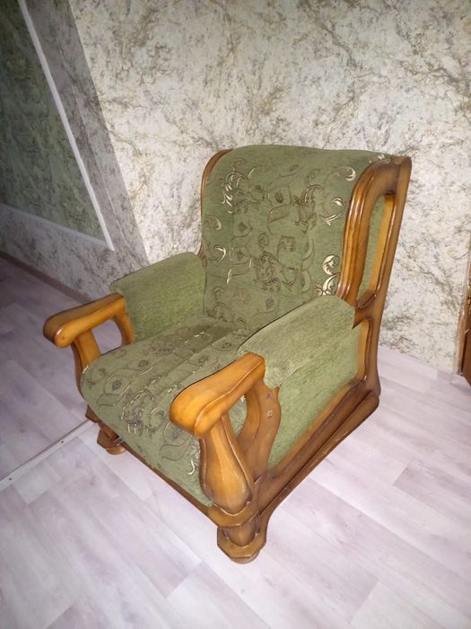 1 Диван 1 софа  2 кресло Б/у