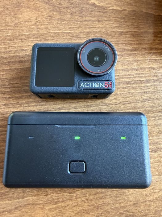 DJI Action 5 Pro Adventure Combo