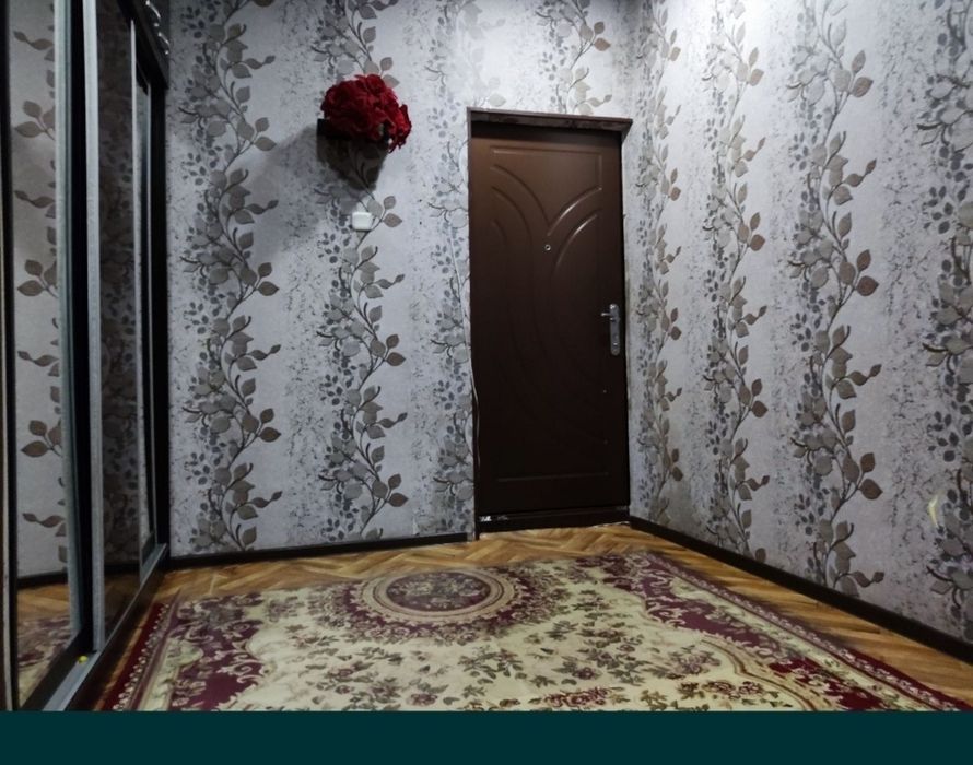 Срочна продается 3 ком квар .1 этаж.всем удоб .Галаба 30 кв 33.без мак