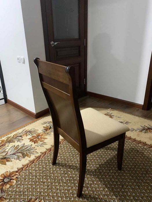 Стол 4,6 метр  +стульями 20 штук