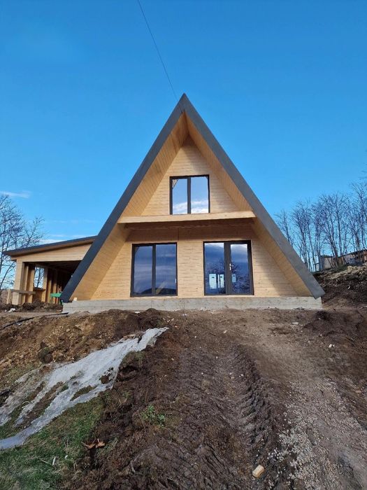 Vând cabane tip A frame