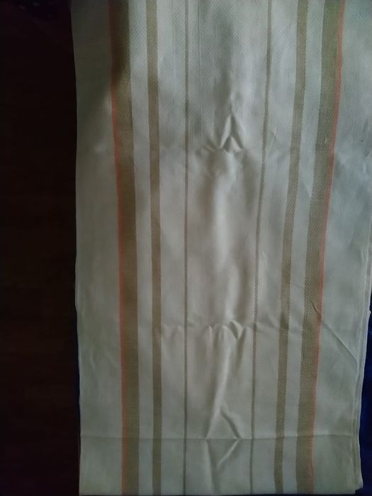 Продам отрезы ткани, иглы для швейной машинки