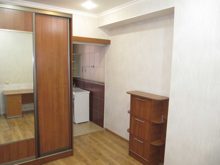 3х-комн квартира Менделеева 1