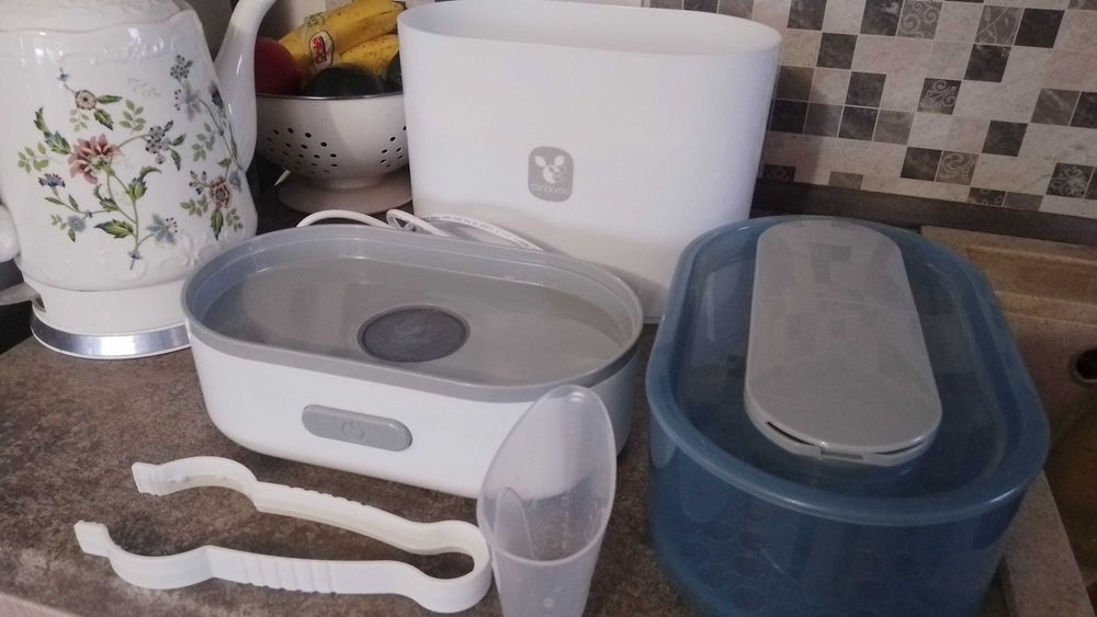 помпа за кърма Philips Avent + 2 шишета с допълнителни биберони