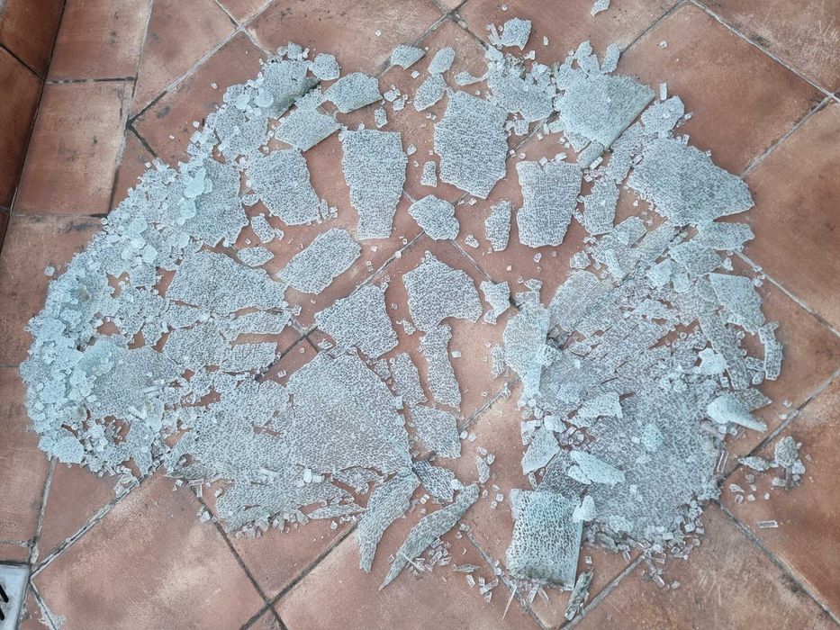 Закалено стъкло 8 мм