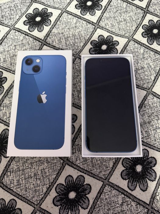 Айфон,Iphone 13 в хоршем состояний