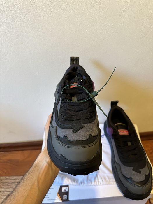 OFF-White Odsy-1000 Black Fuchsia Grey