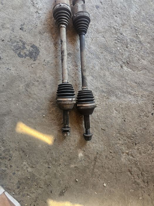 Planetara Ford Transit 2.2 Tdci 2008 st și dr