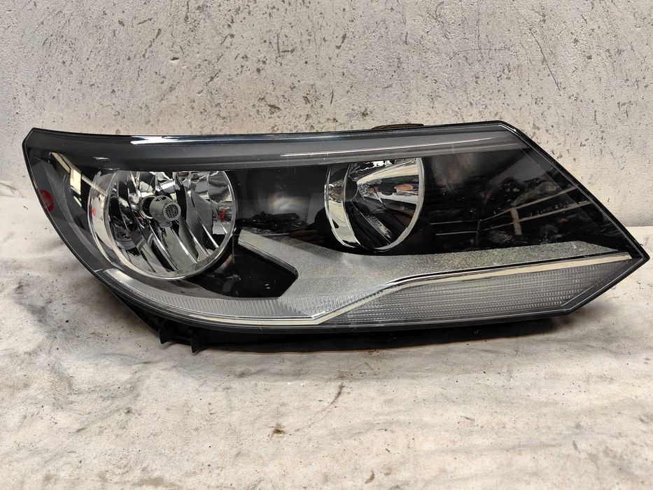 Оригинален фар Vw Tiguan