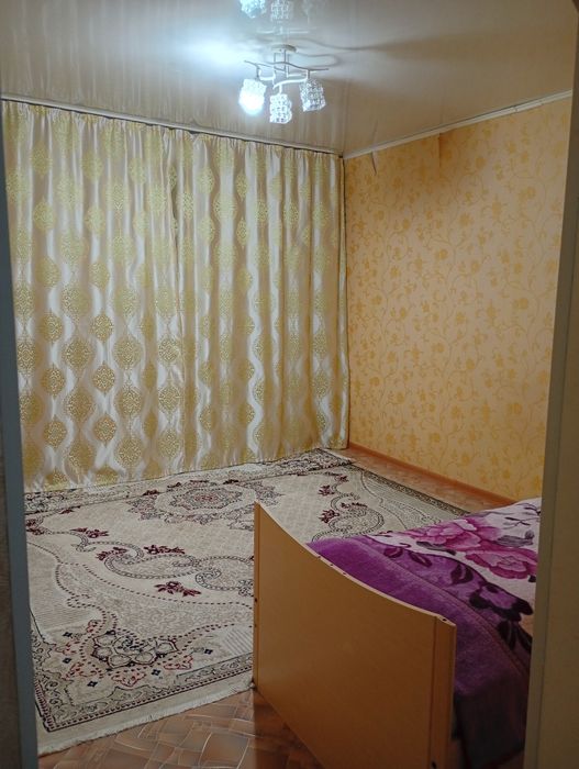 Сдам комнату для девушек или женщине