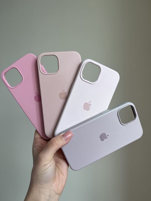 Калъфи за айфон 13