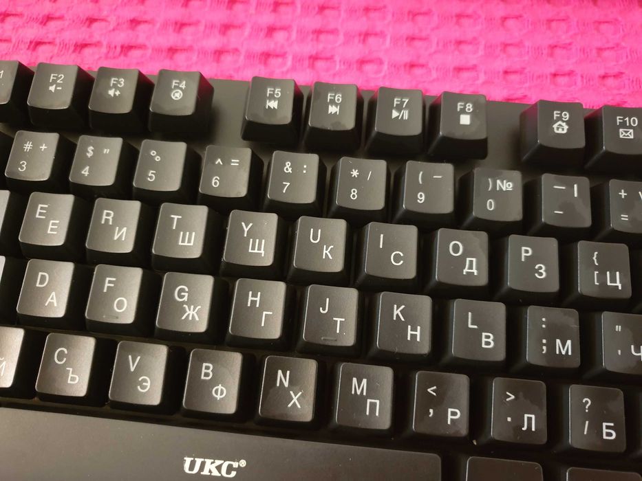 Намалена от 47 лв Безжична клавиатура + мишка HK6500 за компютър НОВА