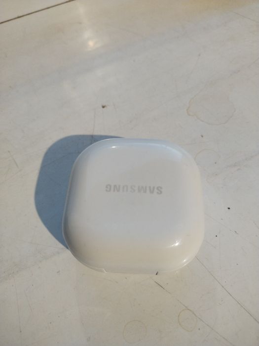 Samsung Galaxy buds 2