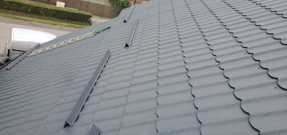 Executam acoperisuri