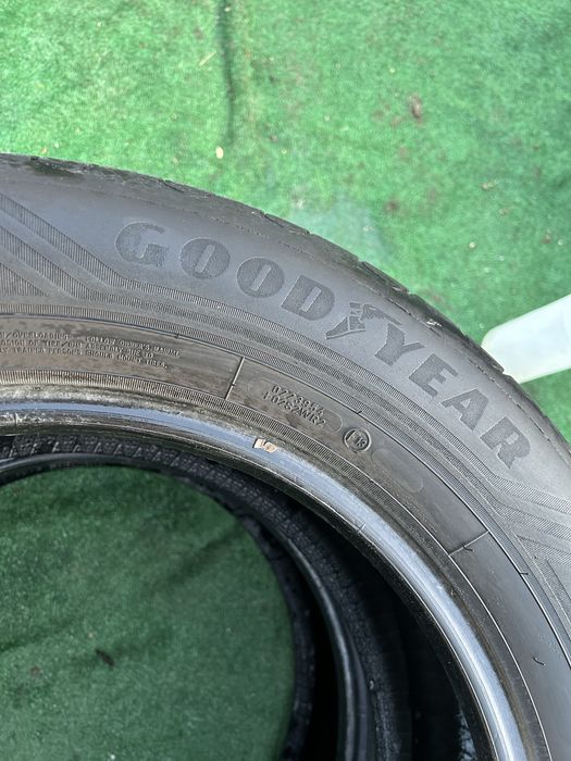 2 летни гуми goodyear 235 60 17