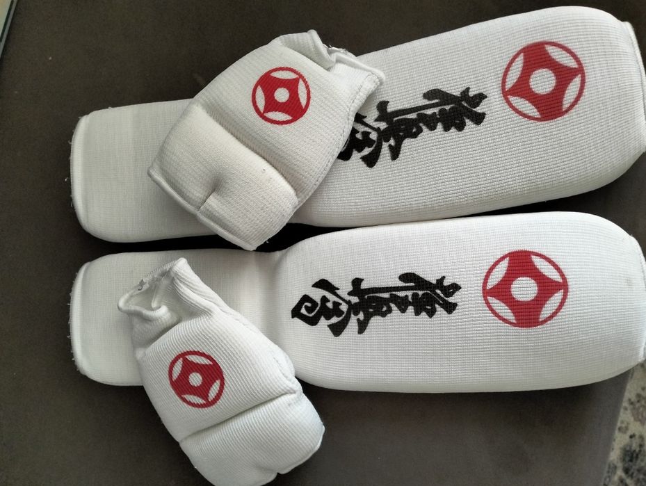 Кимоно и защита для карате