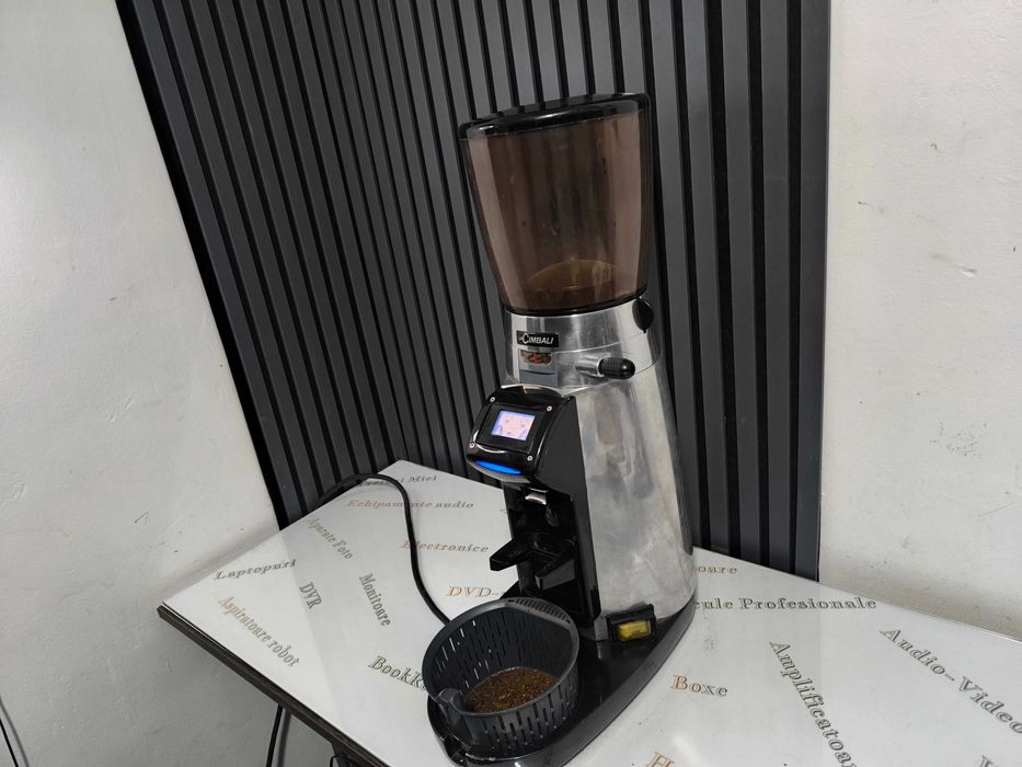 Macinatoare cafea La Cimbali Magnum On Demand Touch profesional