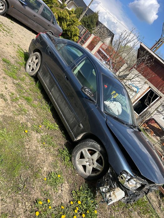 Volvo s60 avariat