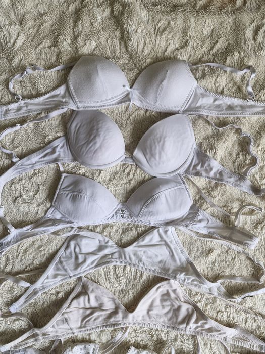 Детские топики и бюстгальтера. За все 2000