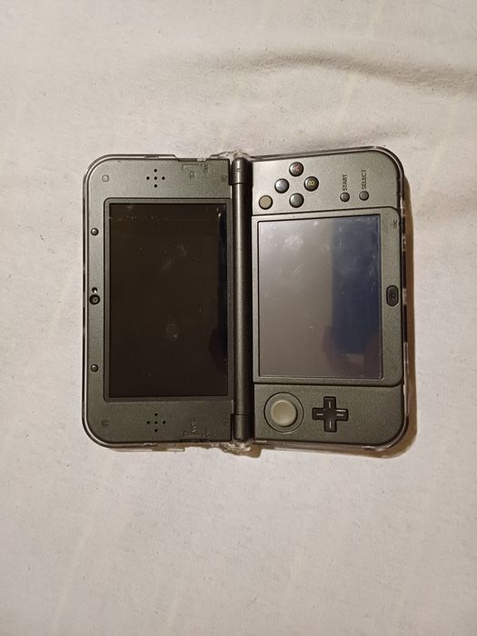 New Nintendo 3ds LL (Прошитая)