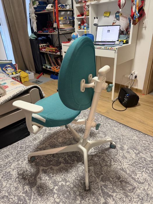 Продавам детски стол IKEA GUNRIK