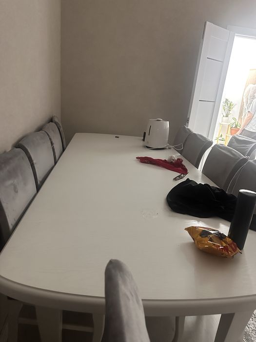 Стол для гостей б/у продам