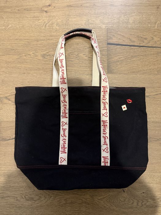 Victoria’s secret чанта 2 броя - червено и черно I tote bag