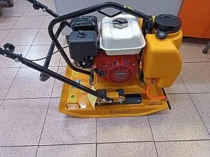 Arenda trambovka vibroplita Prakat trambovka