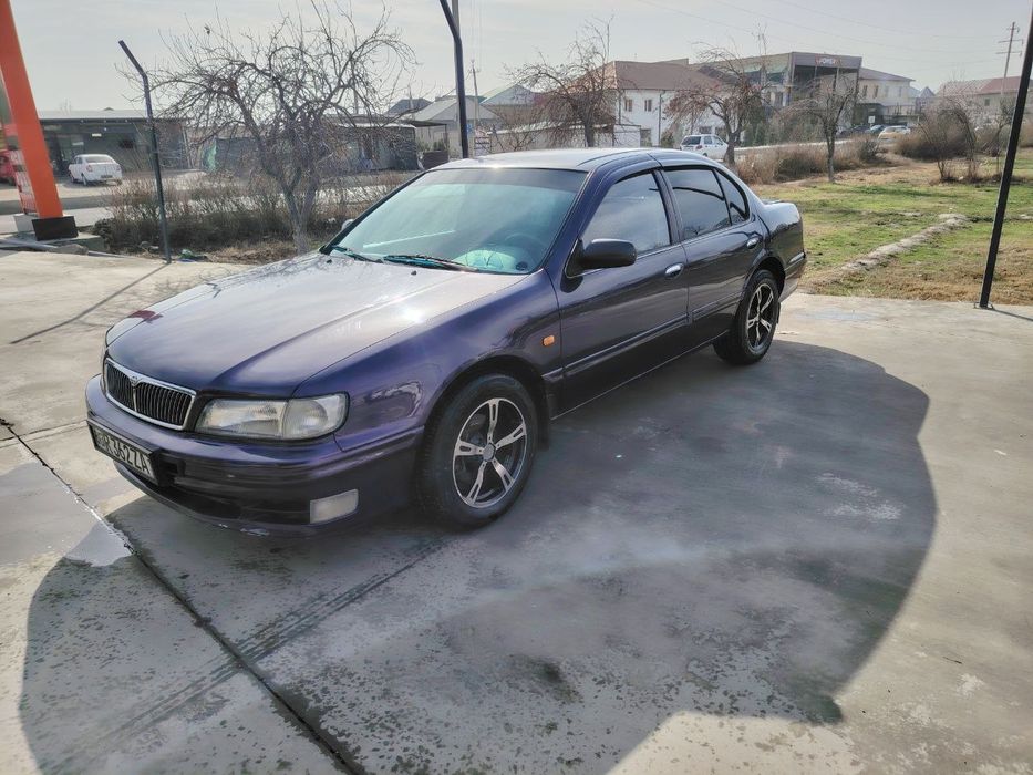 Nissan maxima 1997год