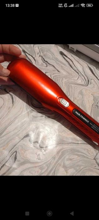 Aparat de îndepărtare a firelo despicate