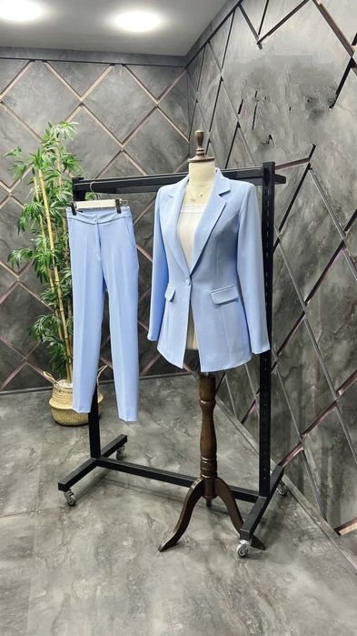 Продаю брючные костюмы. Наш магазин Иппадром корейский повельон 2-7-2