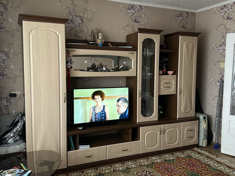 Сервант для гостиной