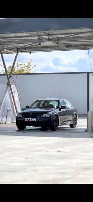 Vând sau schimb  E60 525d pe dreapta