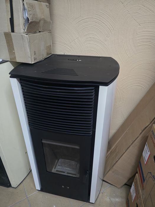 Пелетна камина Burnit Advant 25 kW