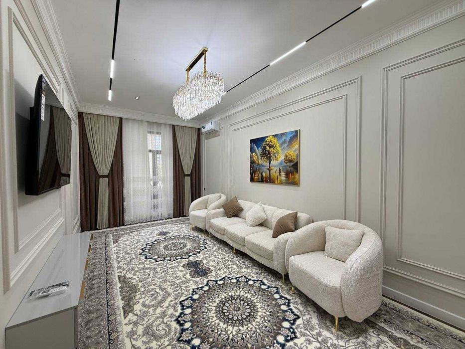 3х комнатная квартира на 3 этаже 103кв, в Самарканде