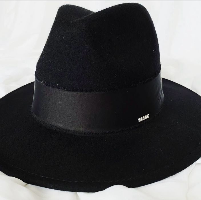 Дамска шапка COMA.CO