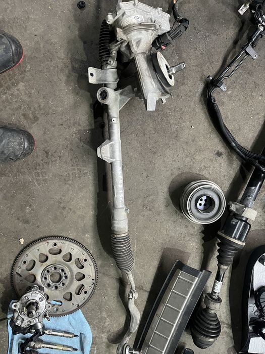 Електрическа кормилна рейка бмв х1 ф48 ( reika bmw x1 f48 )