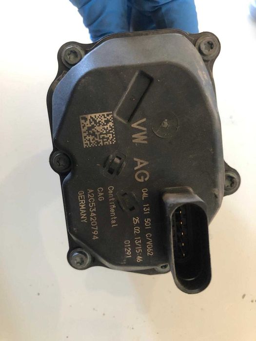 Clapeta acceleratie VW Golf 7 04L131501C