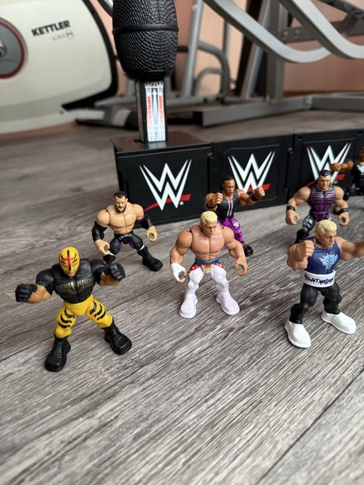 WWE Кеч Фигурки + микрофона
