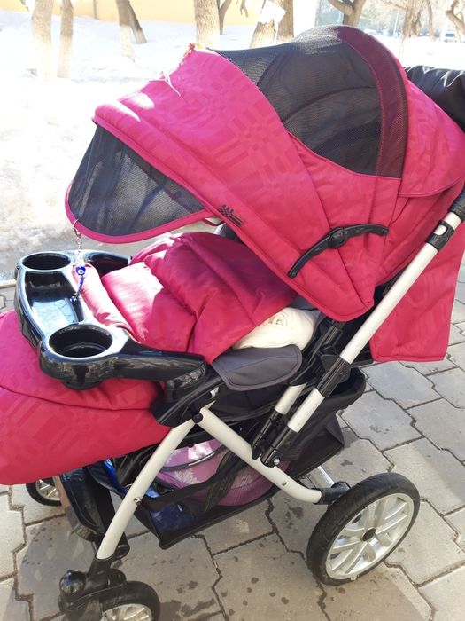 Коляска всесезонная