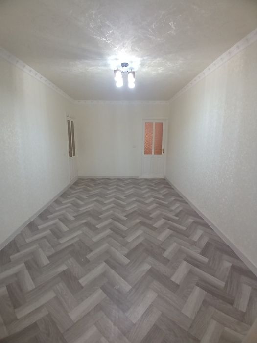 Продаётся! 2-х комнатная квартира. Микрорайон 1-остановка