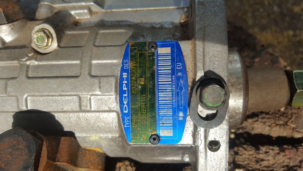 Pompă injectie Delphi 3 pistoane.Piesă nouă.
