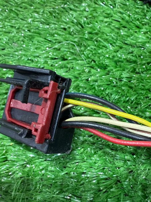 OGLINDA DREAPTA AUDI A6 C6 SEDAN 2.0 DIESEL 2009 COD OEM 4F2857410AG RS0448505 2006-2010