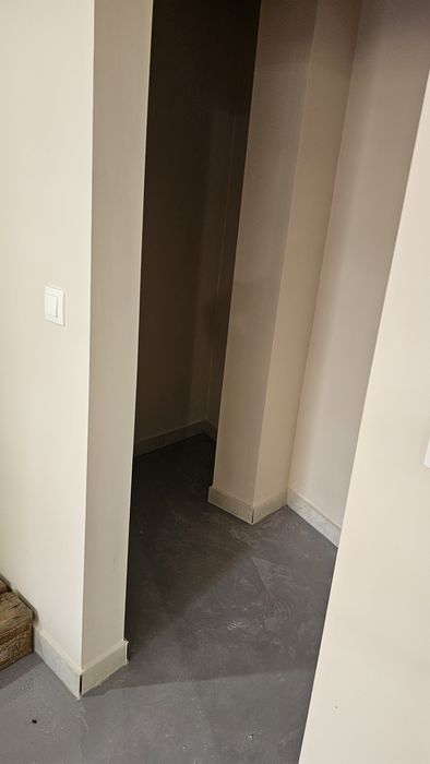 Дава се под наем Гараж / Паркомясто в Плевен, Идеален център - 40 кв.м за 153 € - Снимка #7