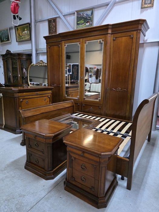 Dormitor lemn masiv complet