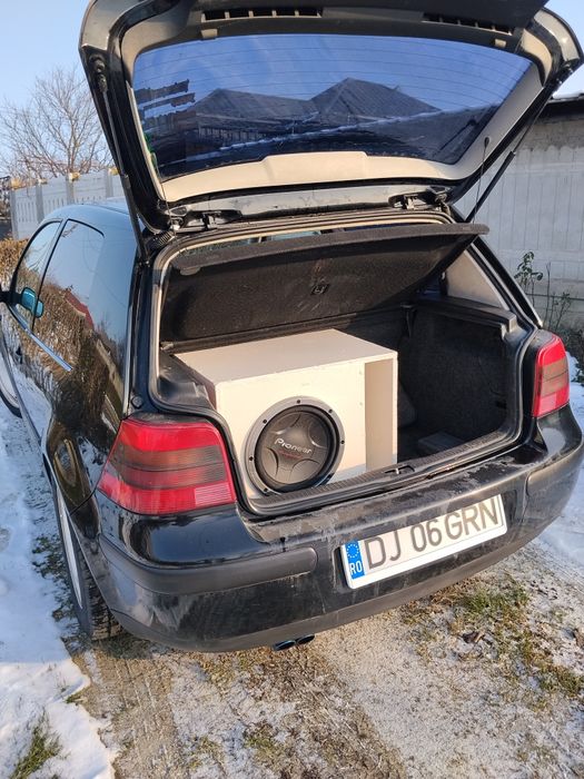 Vând subwoofer pioneer